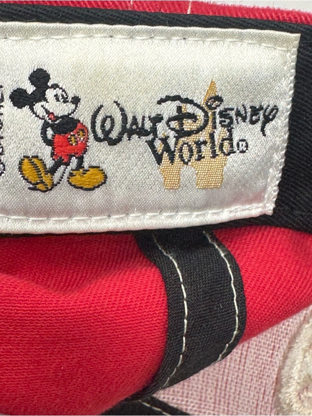 Vintage Walt Disney World POOH Red SnapBack Hat Cap Raised Embroidery - Picture 5 of 6